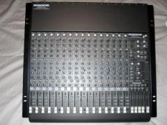 Mackie 1604-VLZ Pro 16-Channel Mixer